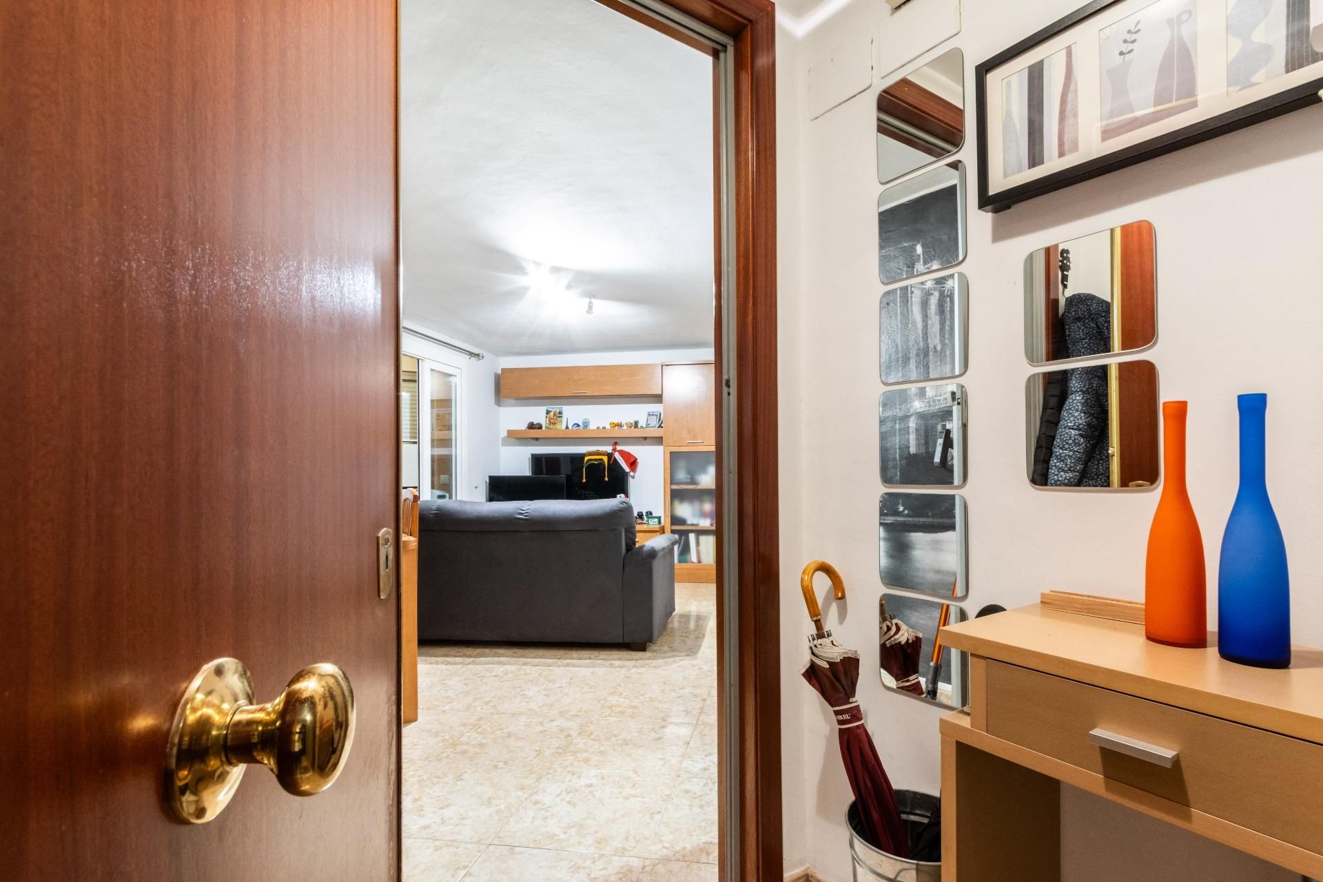 Flat for sale in Sabadell  with Heating