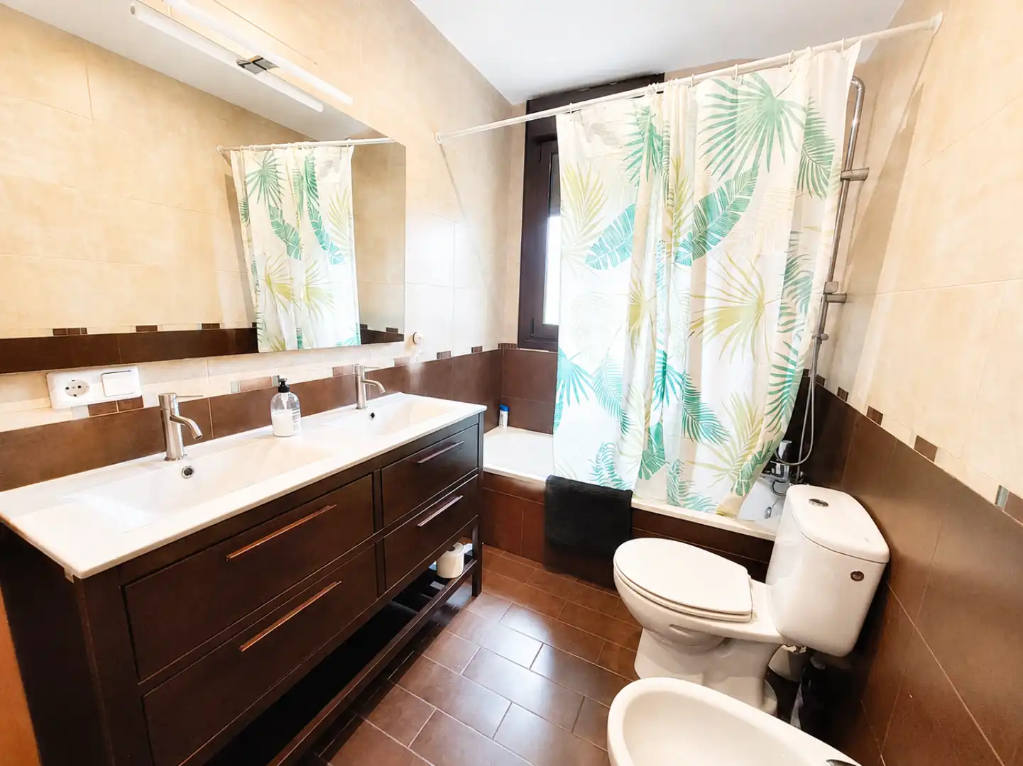 Baño de Casa o chalet de alquiler en Villaviciosa con Calefacción y Se aceptan mascotas