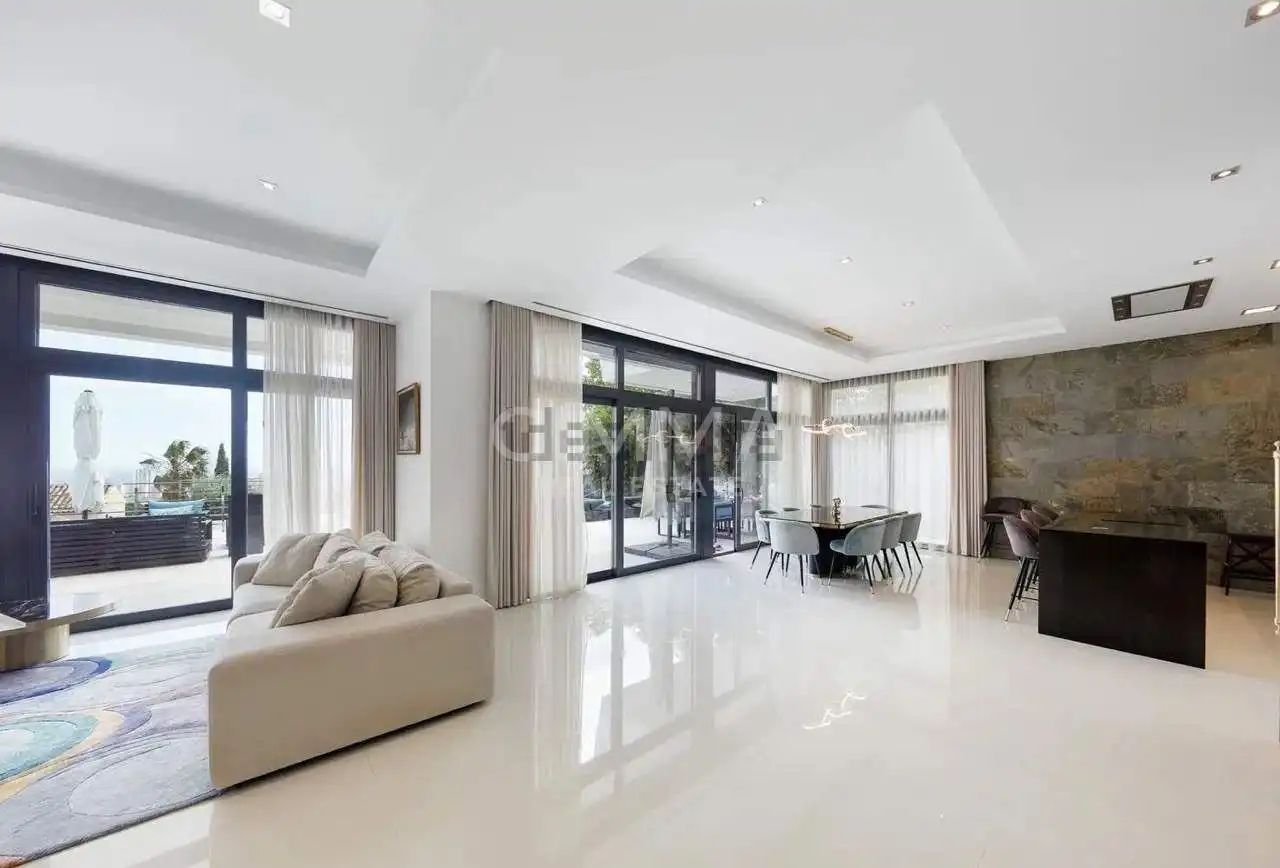 Chalet con terraza en venta en Calle Calle Roma, imagen 12