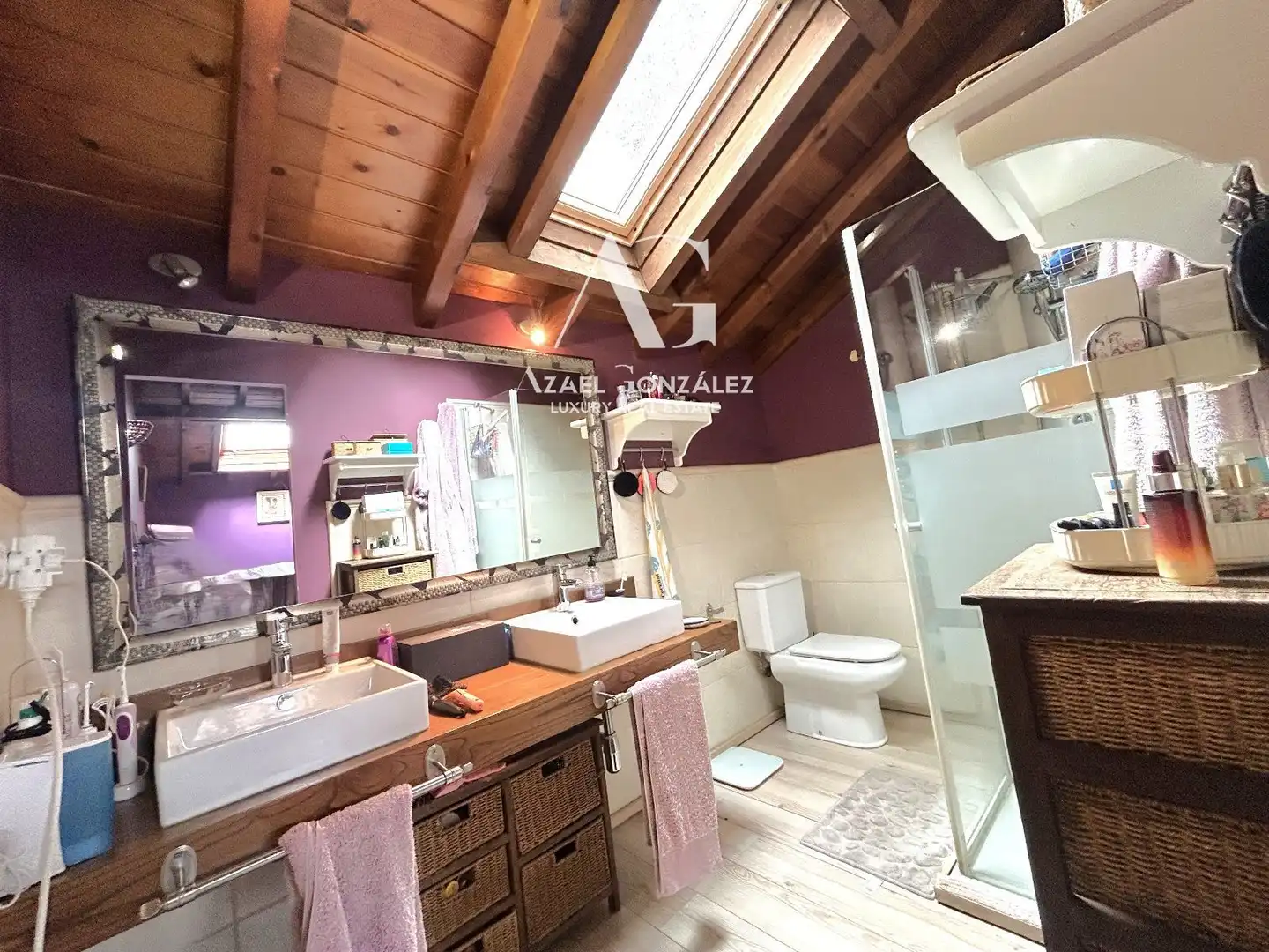 Baño de Casa adosada en venta en Cabezón de la Sal con Calefacción, Jardín privado y Terraza