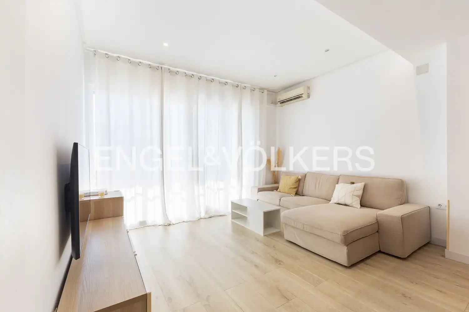 Flat for rent in Calle Albacete, Arrancapins