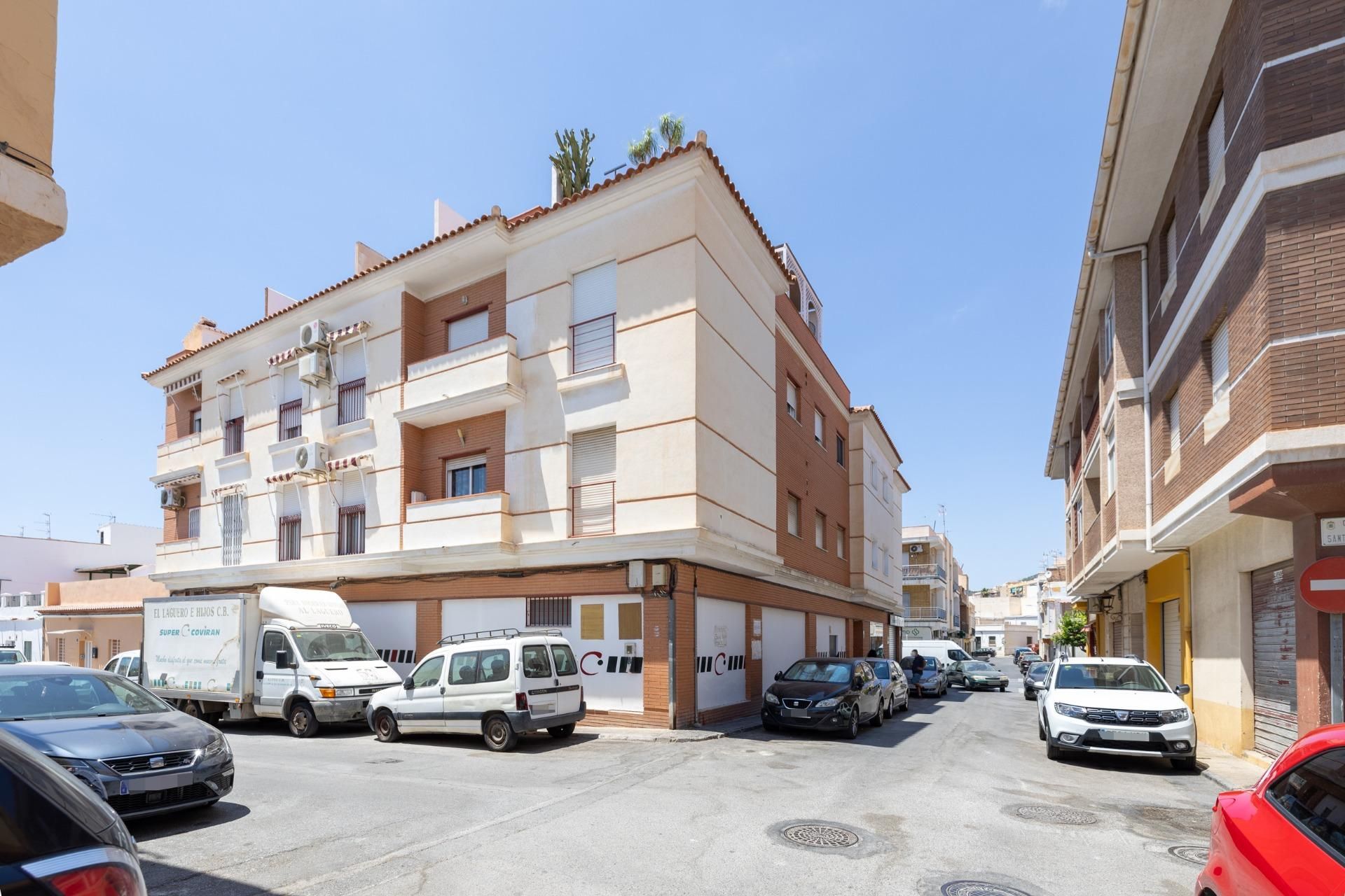Vista exterior de Pis en venda en Motril