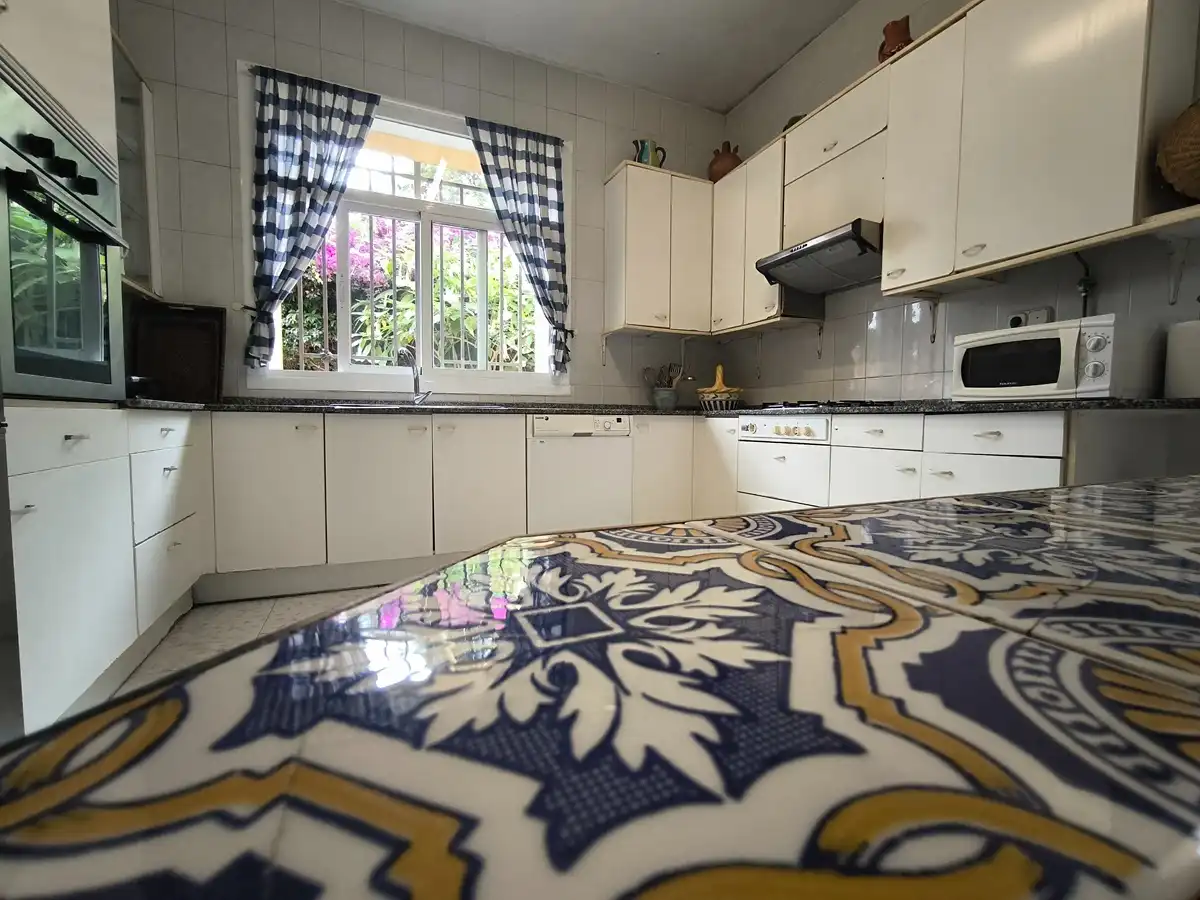 Cocina de Casa o chalet en venta en Vilagarcía de Arousa con Calefacción, Jardín privado y Parquet