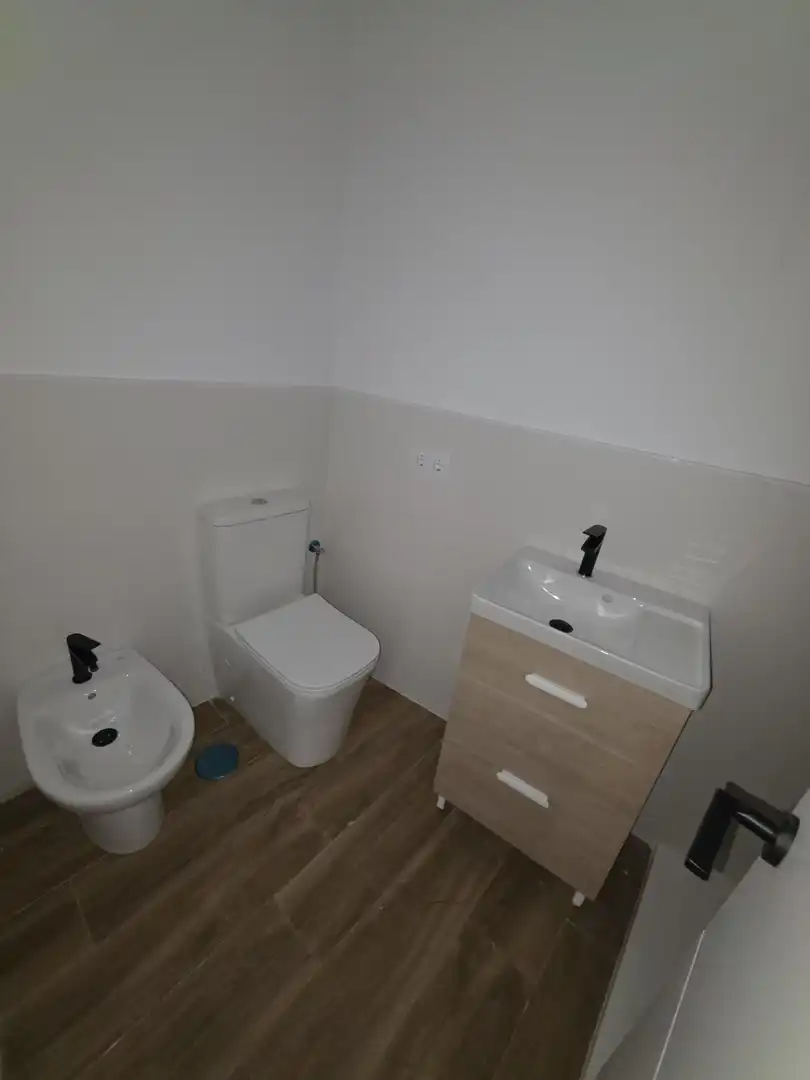 Badezimmer von Wohnung zum Verkauf in Beas