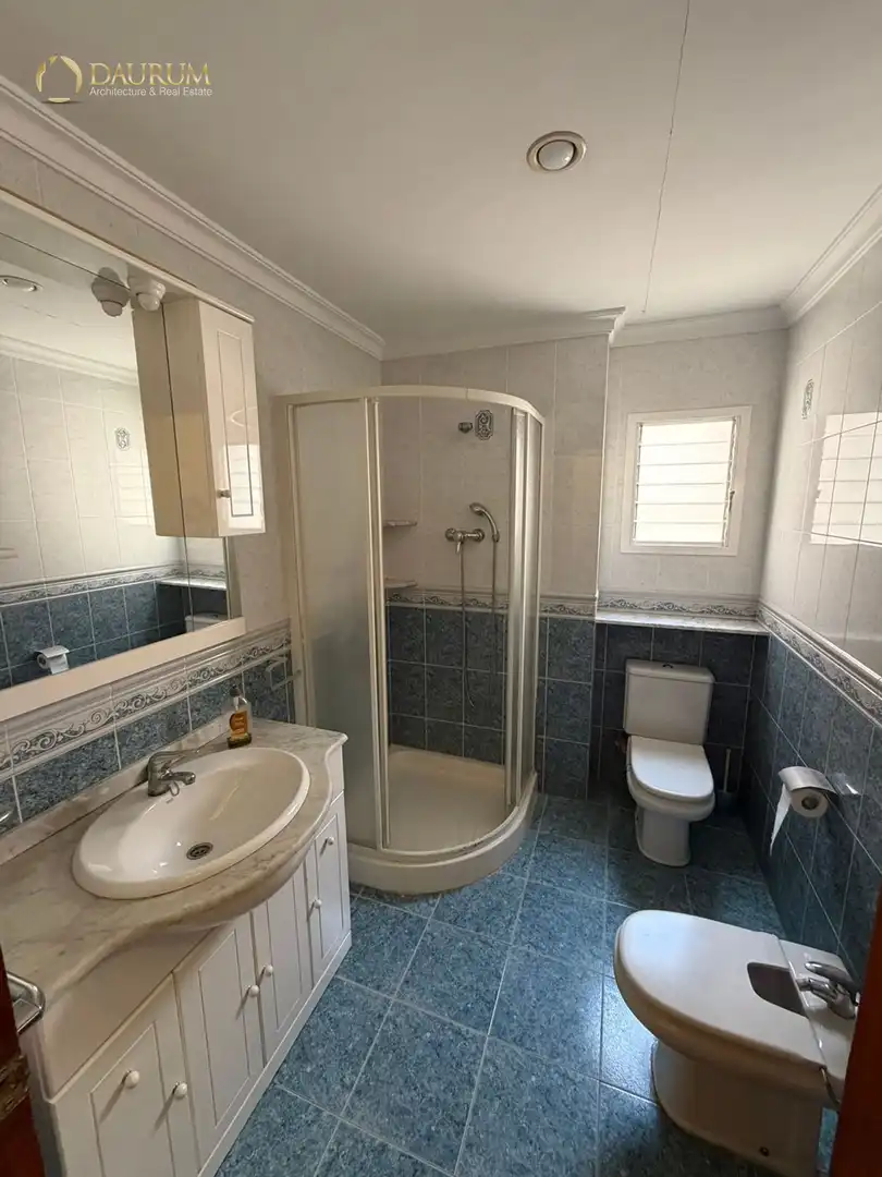 Bathroom of Houses for sale in Manises  with Air Conditioner, Terrace and Furnished
