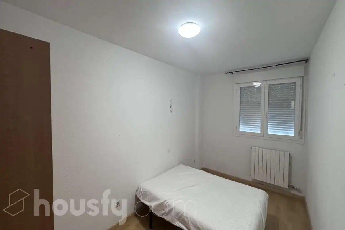 Pis de lloguer a Calle Luces de la Ciudad, 23, Valdespartera