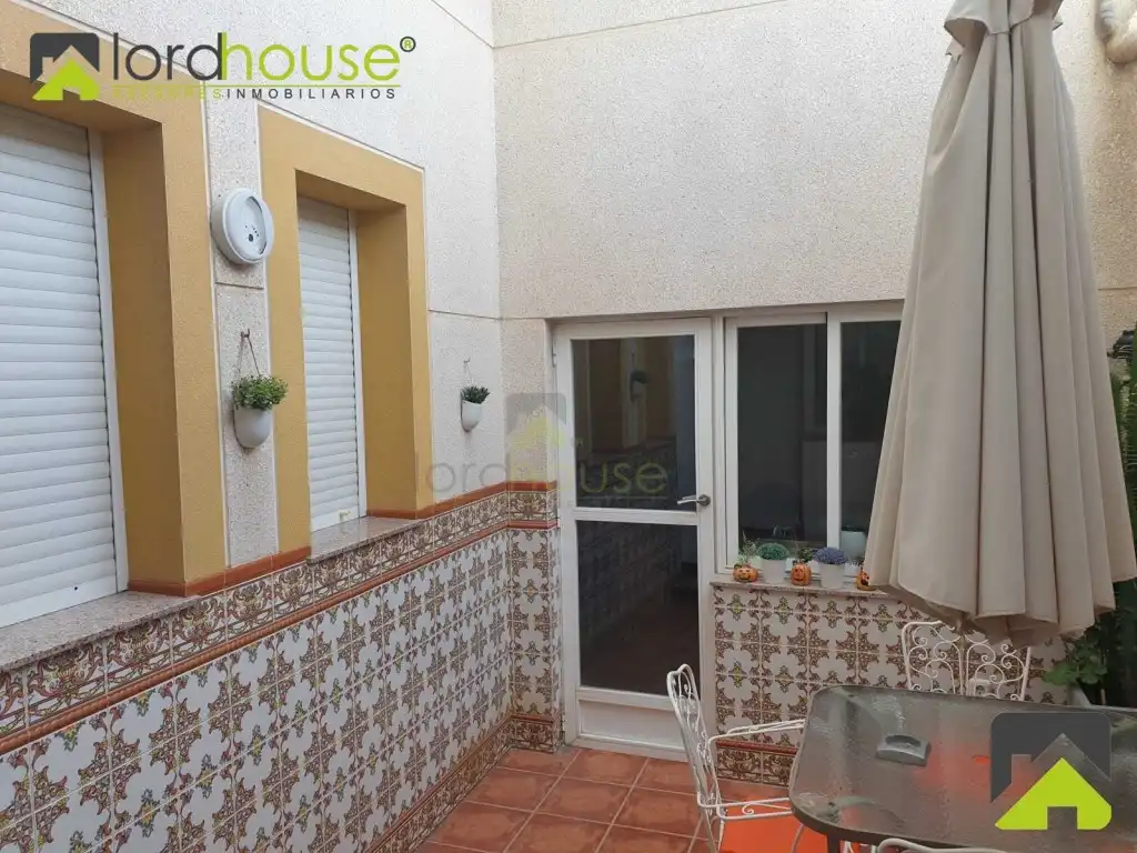 Houses for sale in Calle Francisco Pizarro, San Antonio