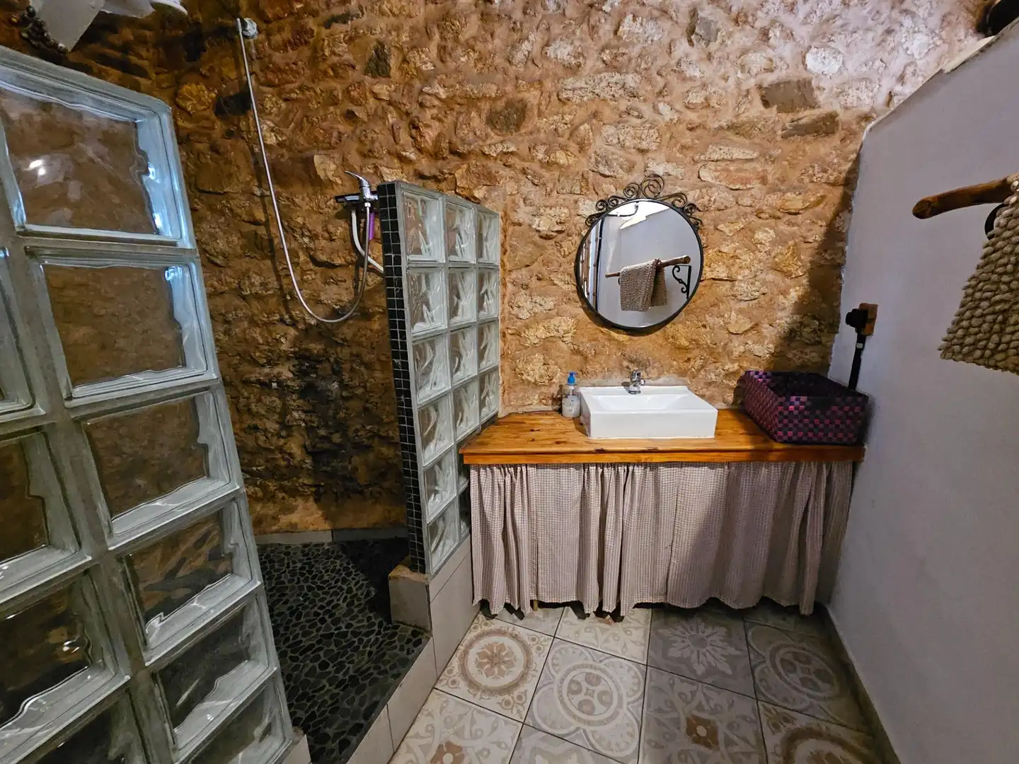 Baño de Finca rústica en venta en Chulilla