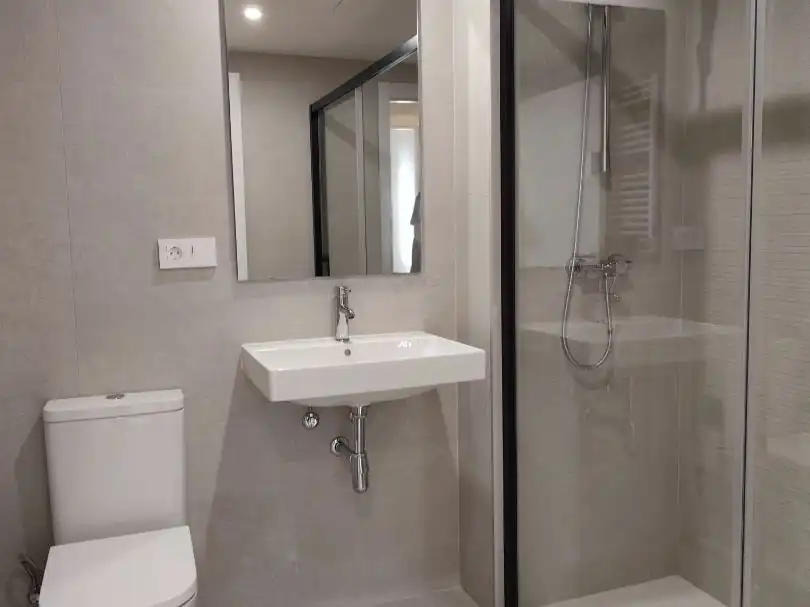 Bathroom of Flat for rent in Torre-roja-Campreciós