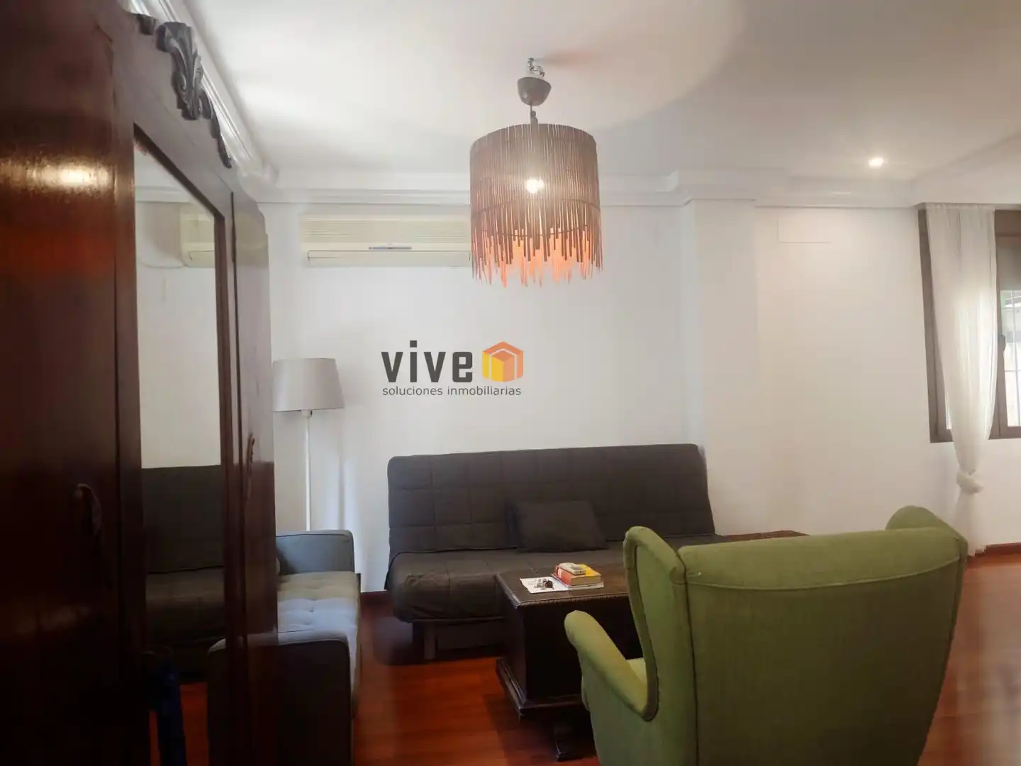 Sala de estar de Piso de alquiler en Sevilla con Aire acondicionado y Amueblado