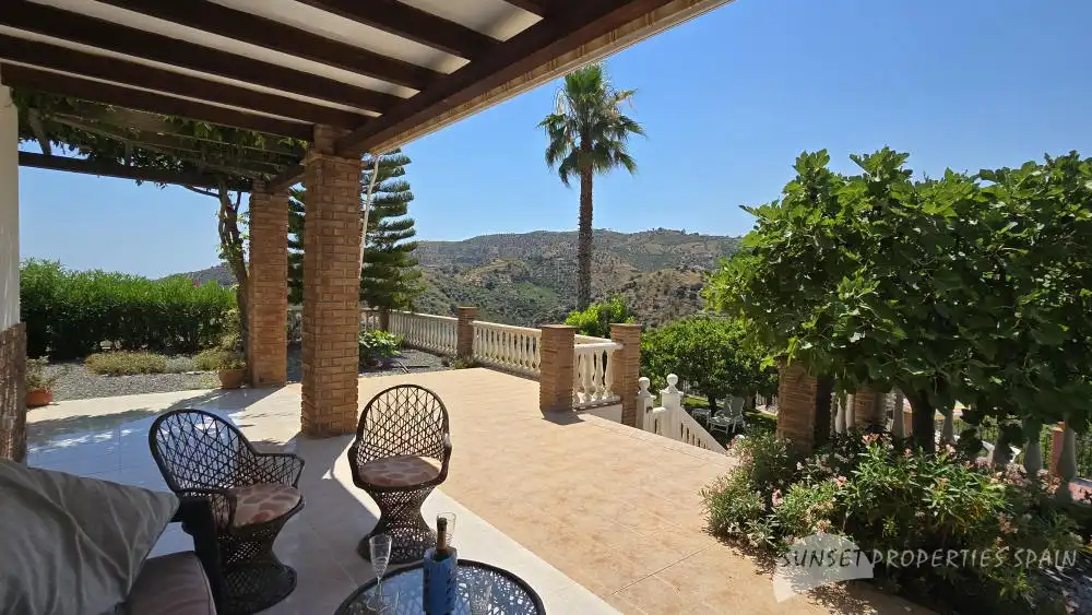 Terrace of Houses for sale in Cómpeta  with Air Conditioner, Private garden and Swimming Pool