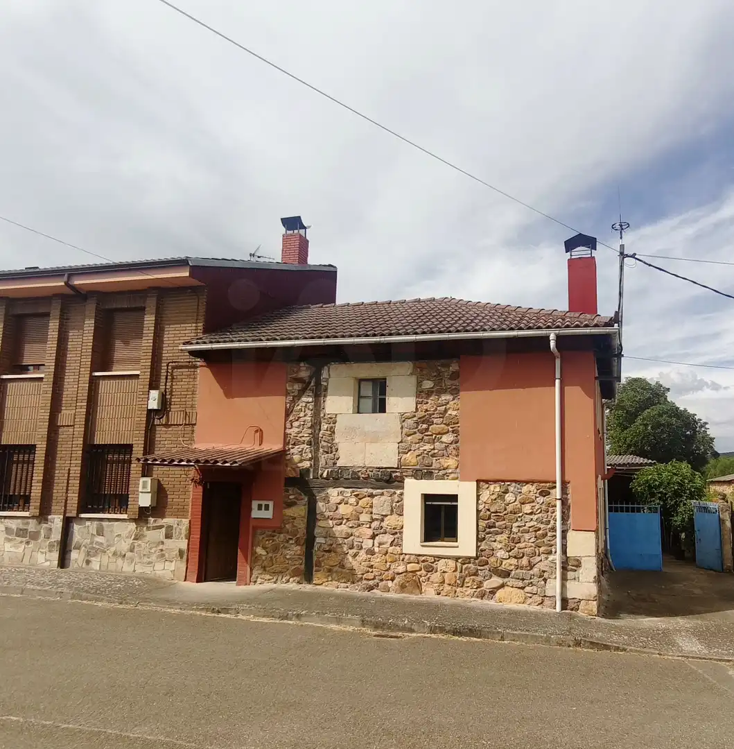 Vista exterior de Finca rústica en venta en Vegaquemada con Calefacción