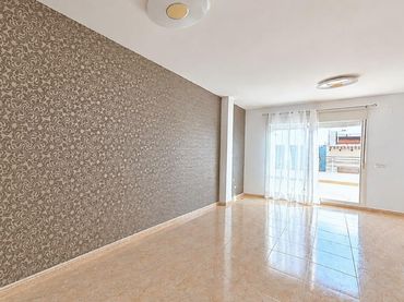 Ático con balcón en venta en Zona Pueblo