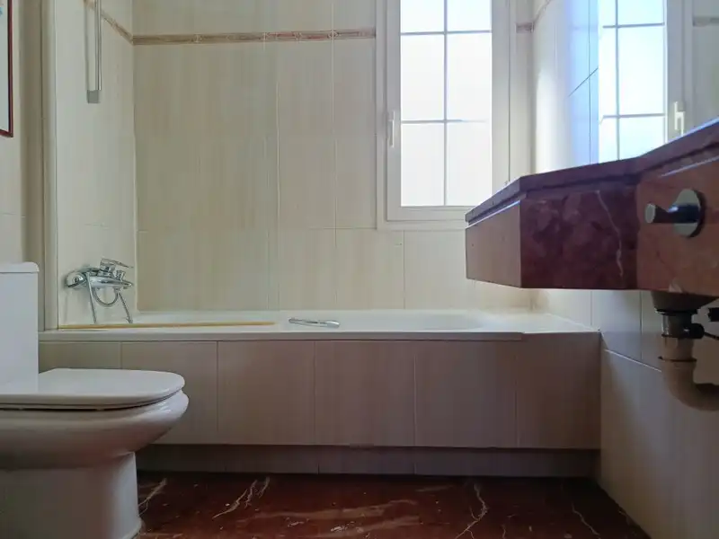 Semi-detached house with pool for sale in Simancas, imagen 50