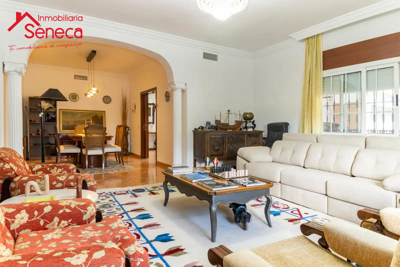 Living room of Houses for sale in La Carlota  with Air Conditioner, Heating and Private garden