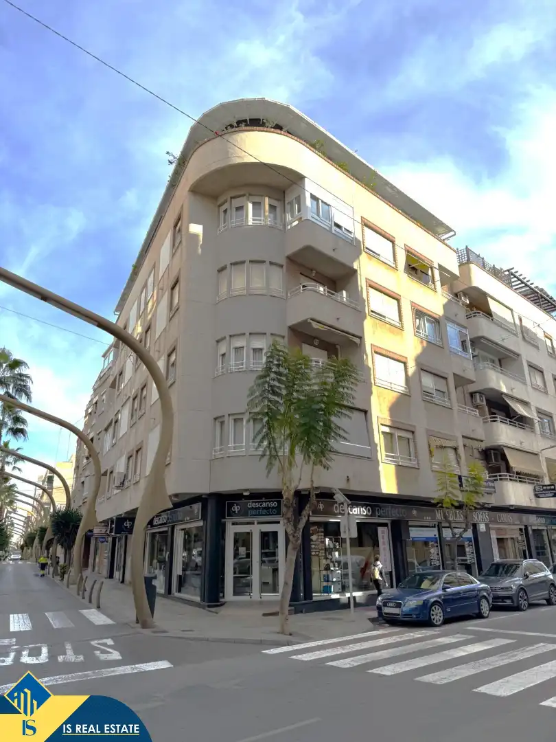 Penthouse with lift for sale in Centro
