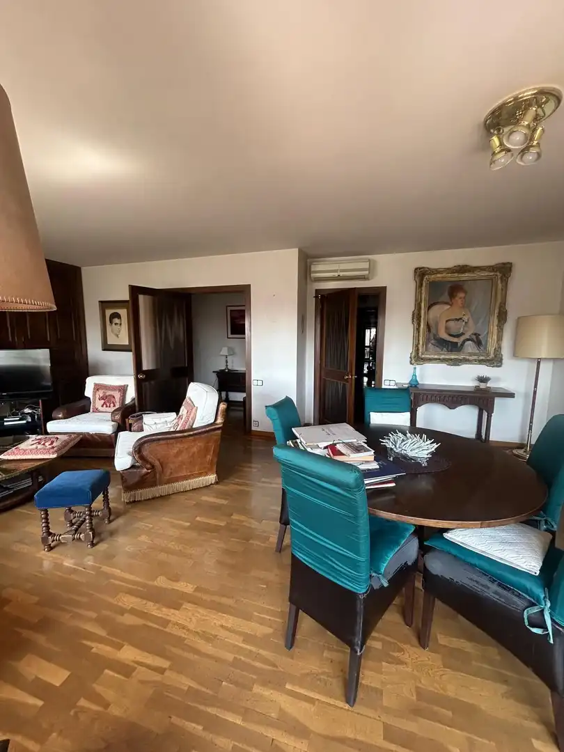 Sala d'estar de Pis en venda en Barcelona amb Calefacció i Traster