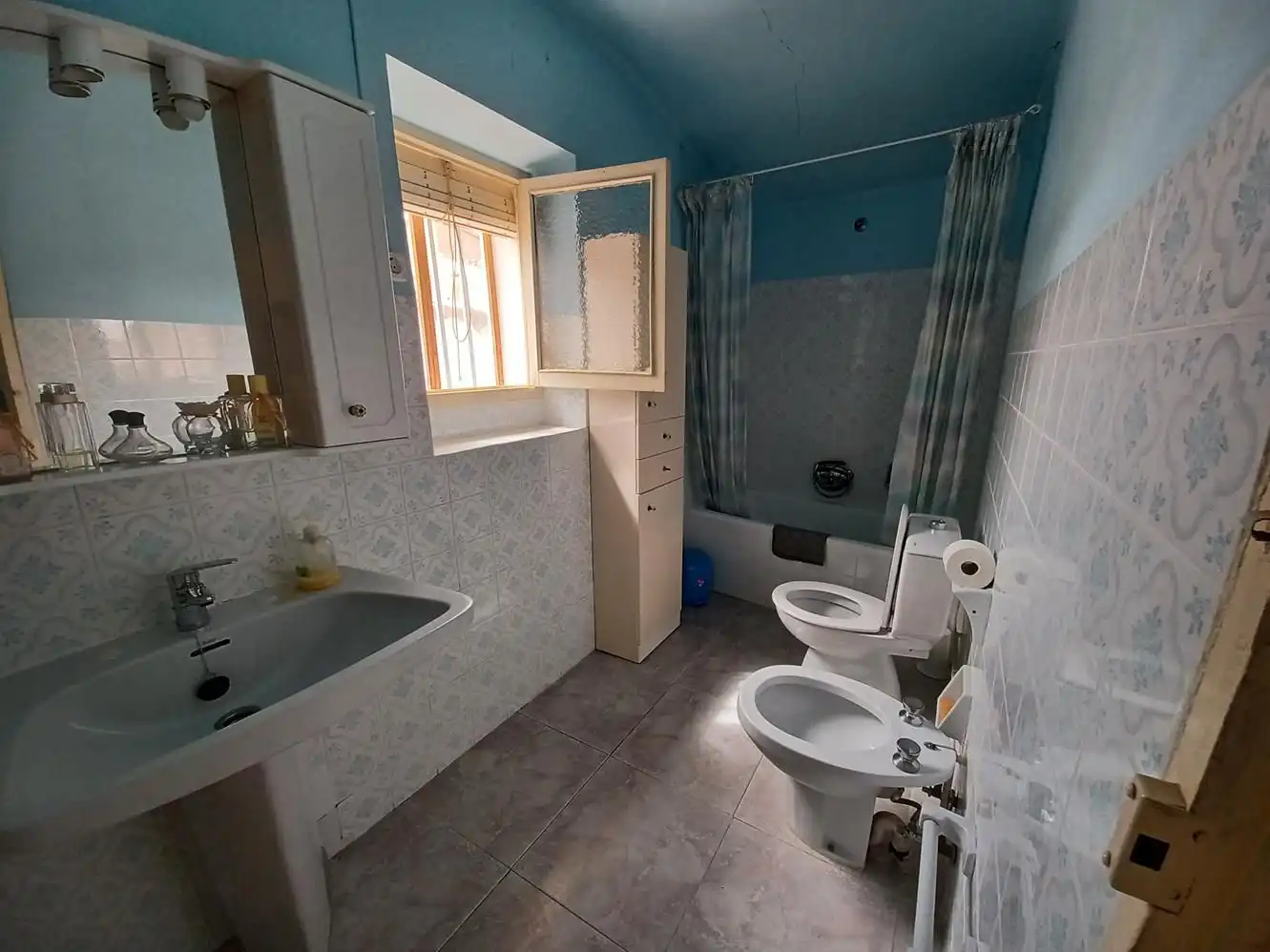 Baño de Casa o chalet en venta en Villalgordo del Júcar con Calefacción, Jardín privado y Trastero