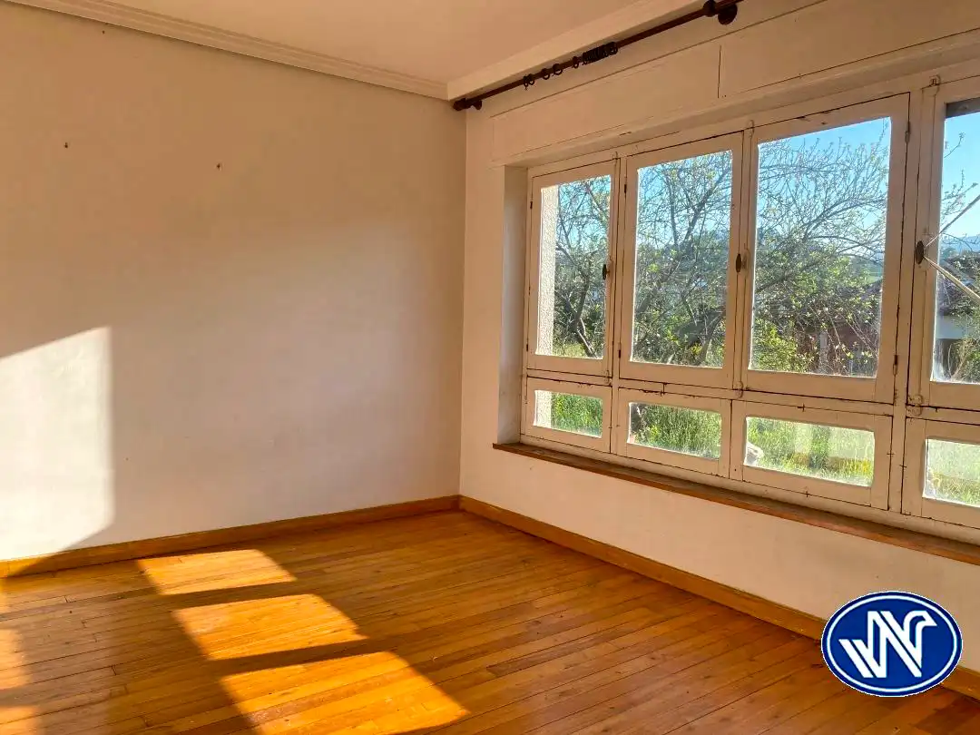 Dormitori de Casa o xalet en venda en Molledo