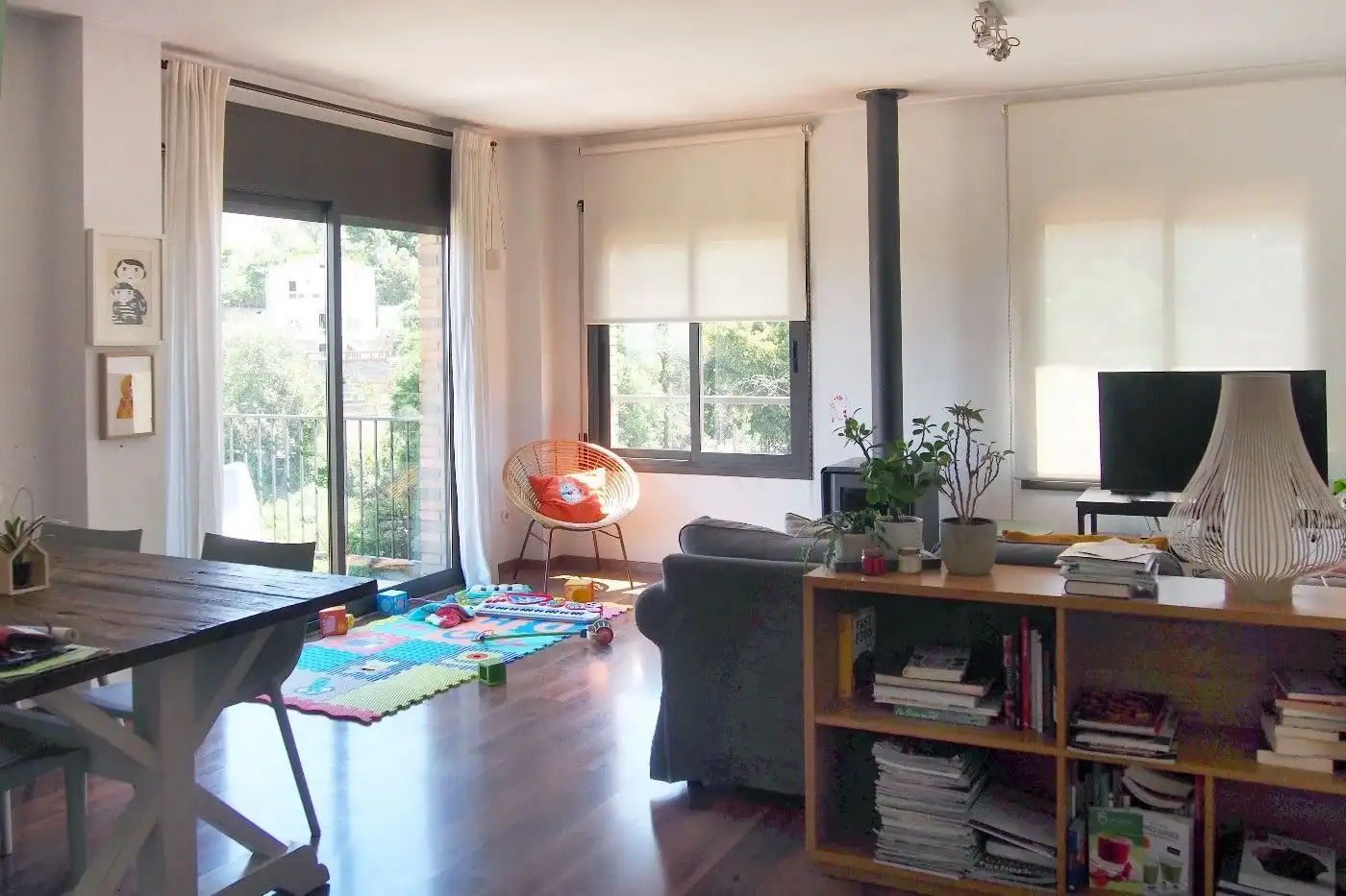 Living room of Houses for rent in Sant Cugat del Vallès  with Air Conditioner, Heating and Parquet flooring