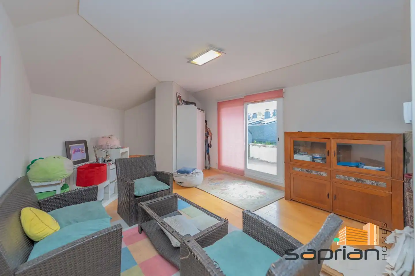 Sala de estar de Casa o chalet en venta en Pozuelo de Alarcón con Aire acondicionado, Calefacción y Jardín privado
