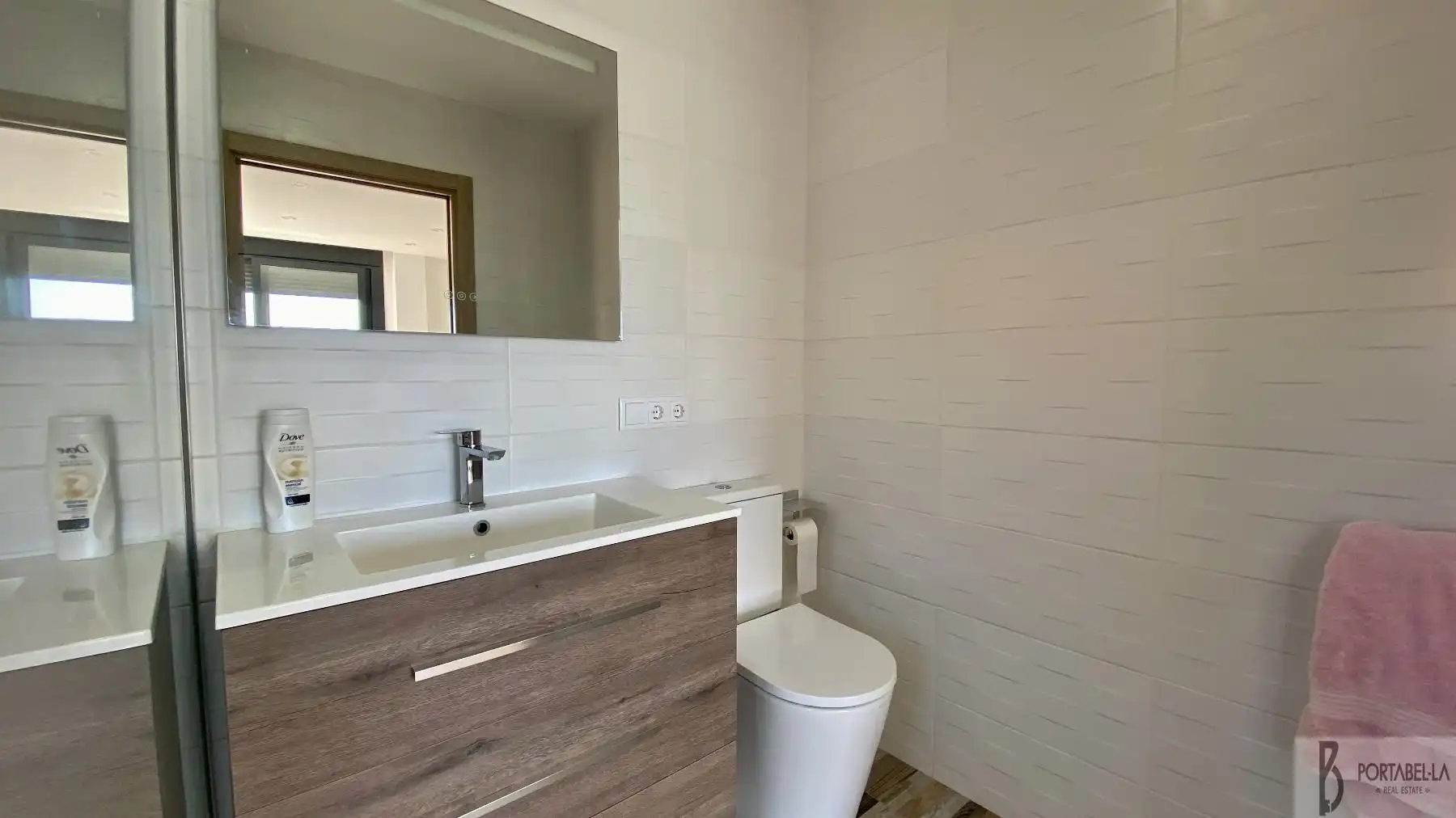 Bathroom of Houses for sale in Puerto Real  with Swimming Pool