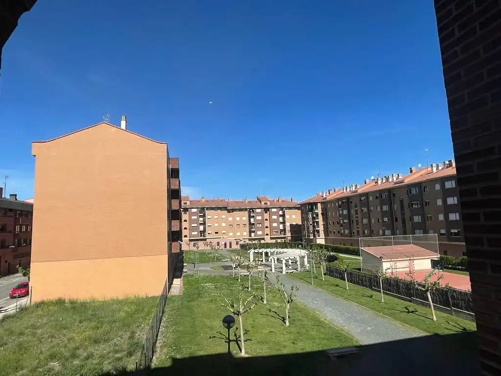 Exterior view of Flat for sale in Cortes de Pallás  with Parquet flooring, Terrace and Storage room
