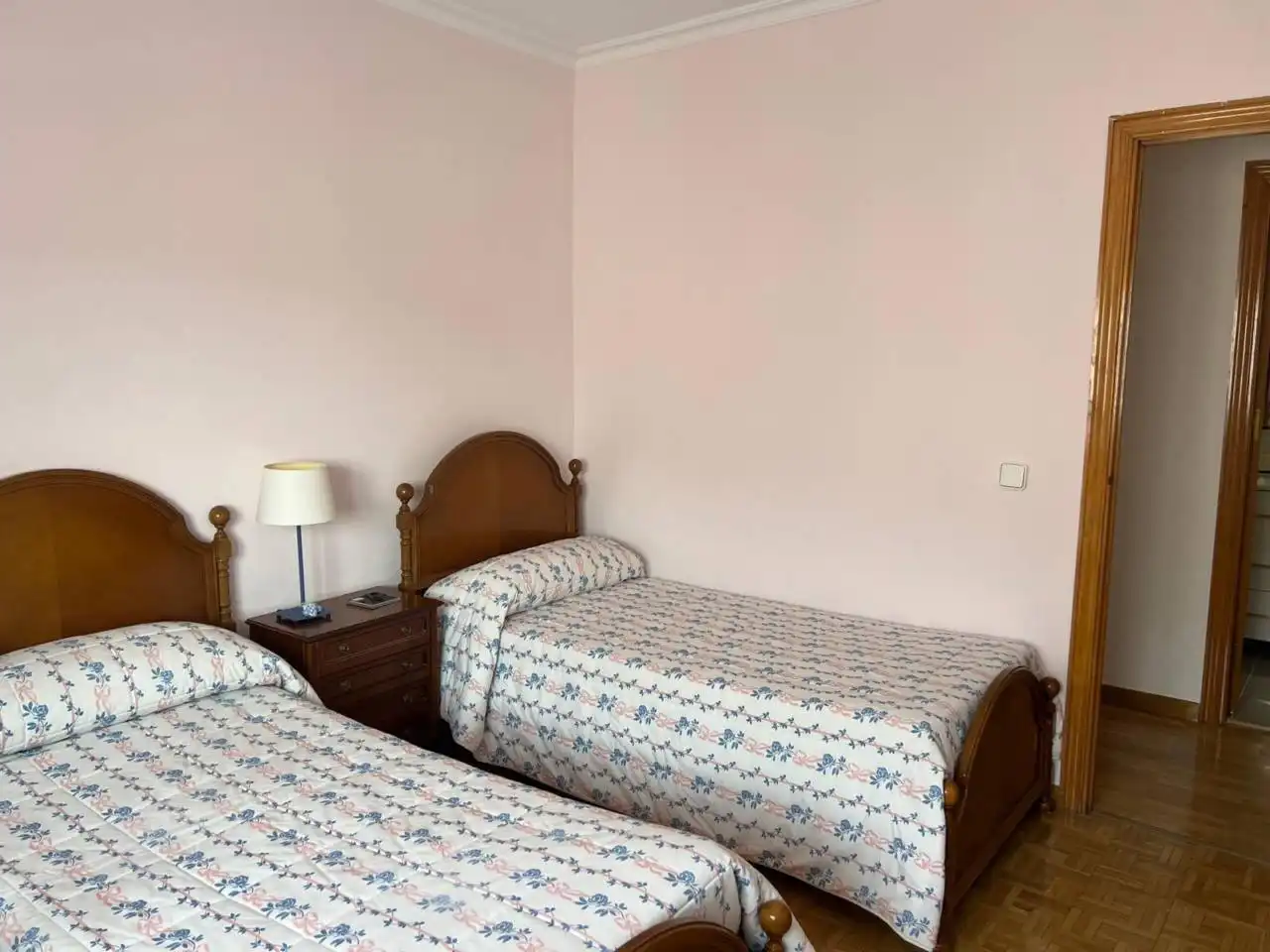 Flat for rent in Calle ESPARTEROS, Santa Bárbara