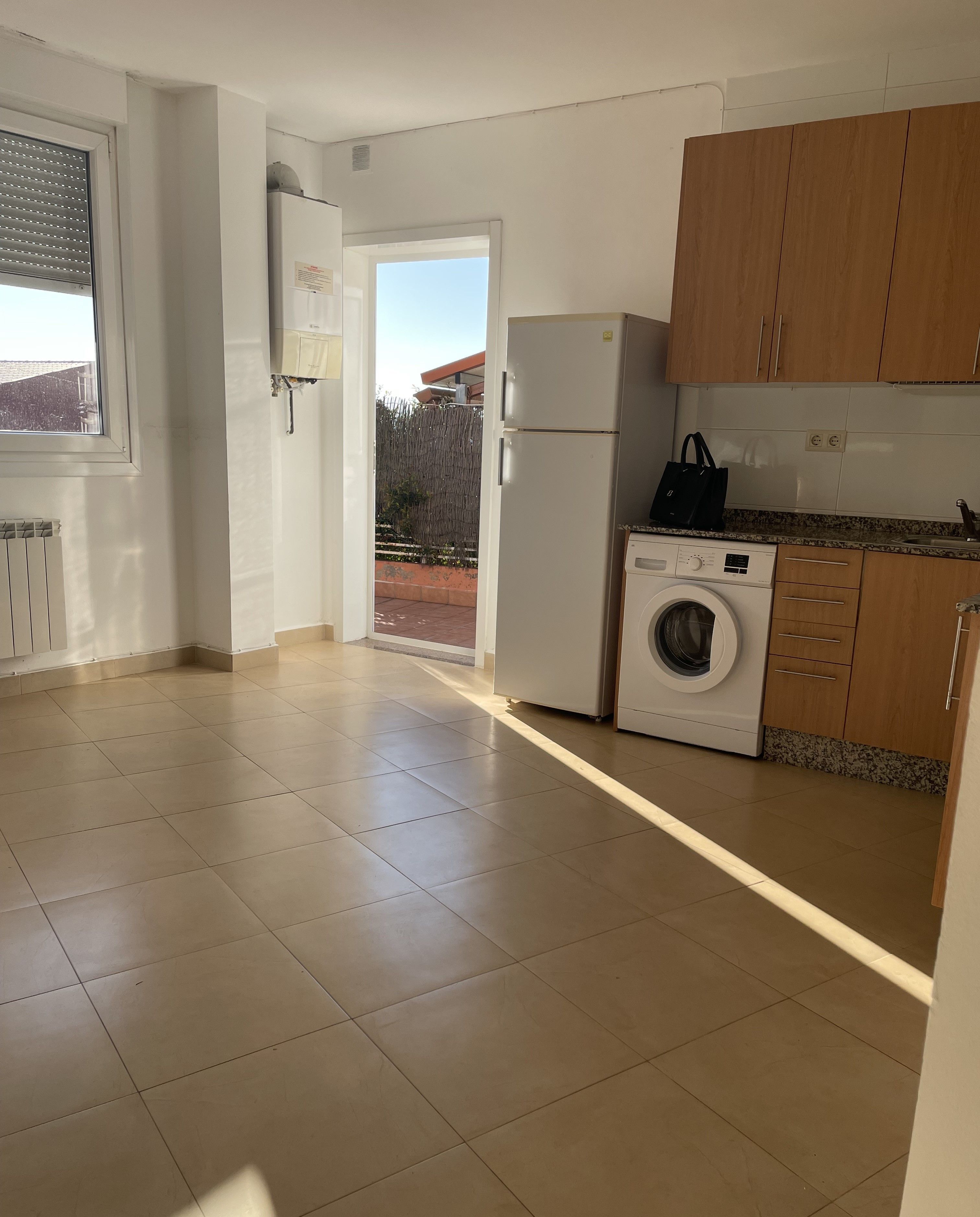 Kitchen of Flat to rent in Vigo   with Heating, Terrace and Oven
