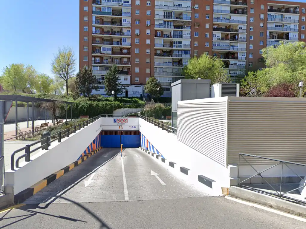 Aparcamiento en venta en Pz. del Turia, imagen 2