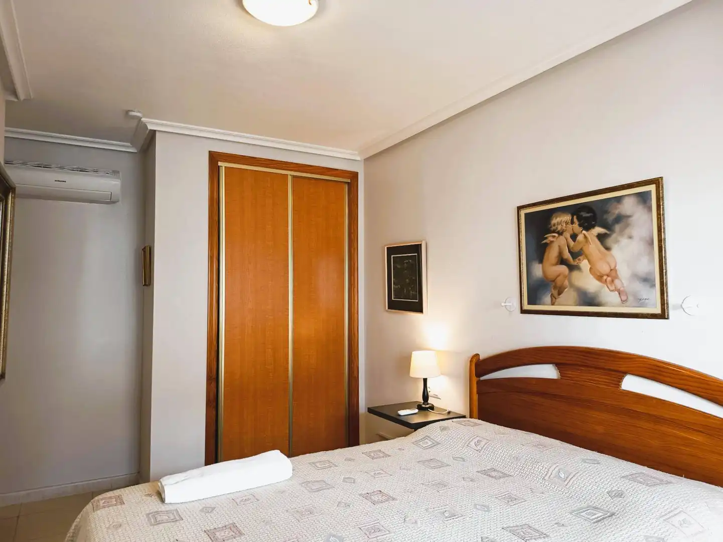 Habitación de Ático en venta en Orihuela con Jardín privado, Terraza y Amueblado