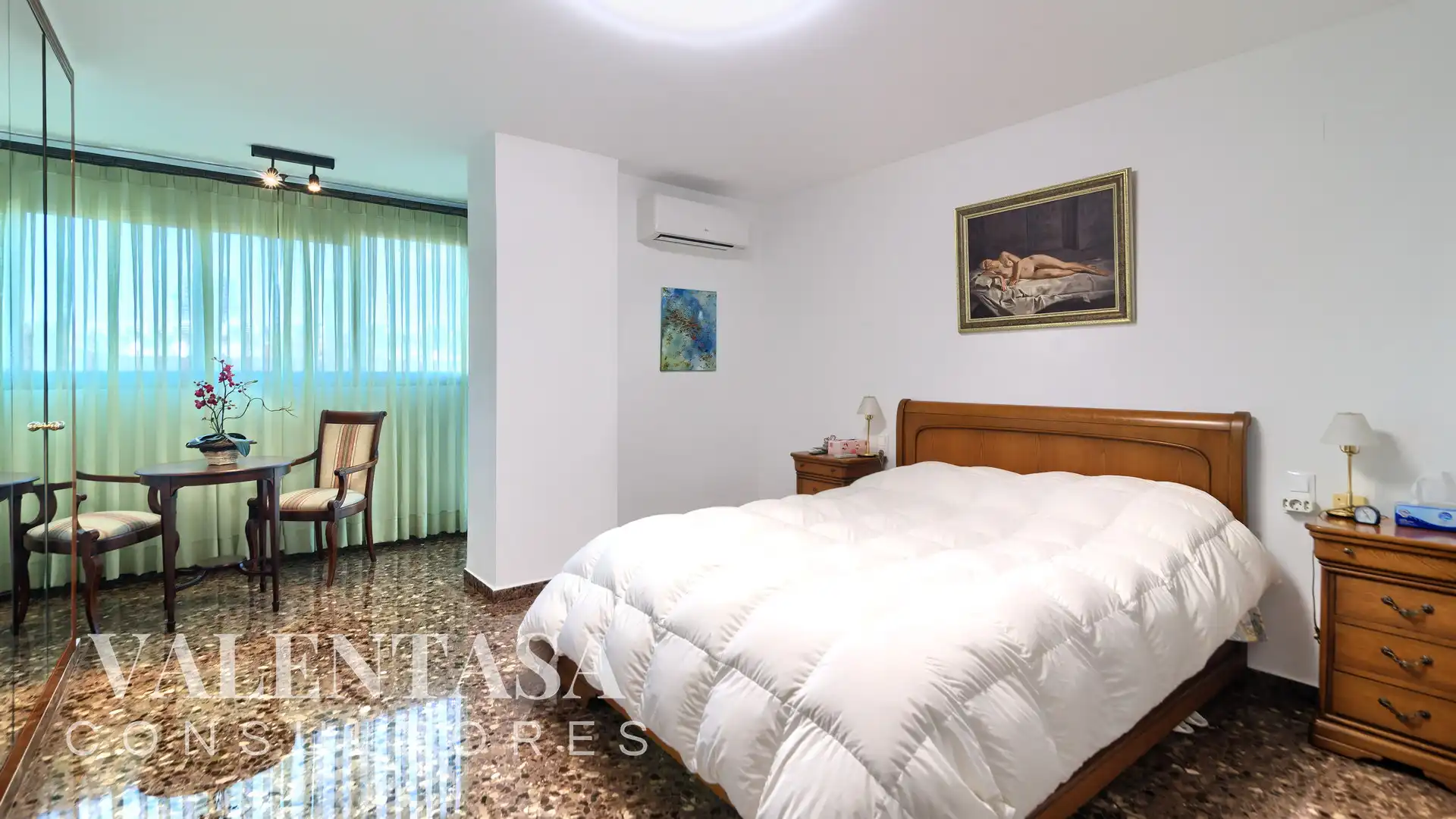 Habitación de Piso en venta en Valencia con Aire acondicionado, Calefacción y Amueblado