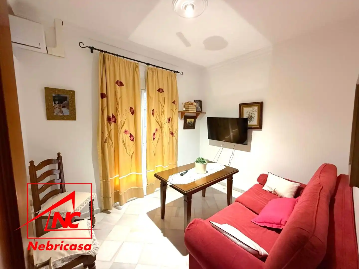 Sala de estar de Casa o chalet en venta en Lebrija con Aire acondicionado, Jardín privado y Terraza