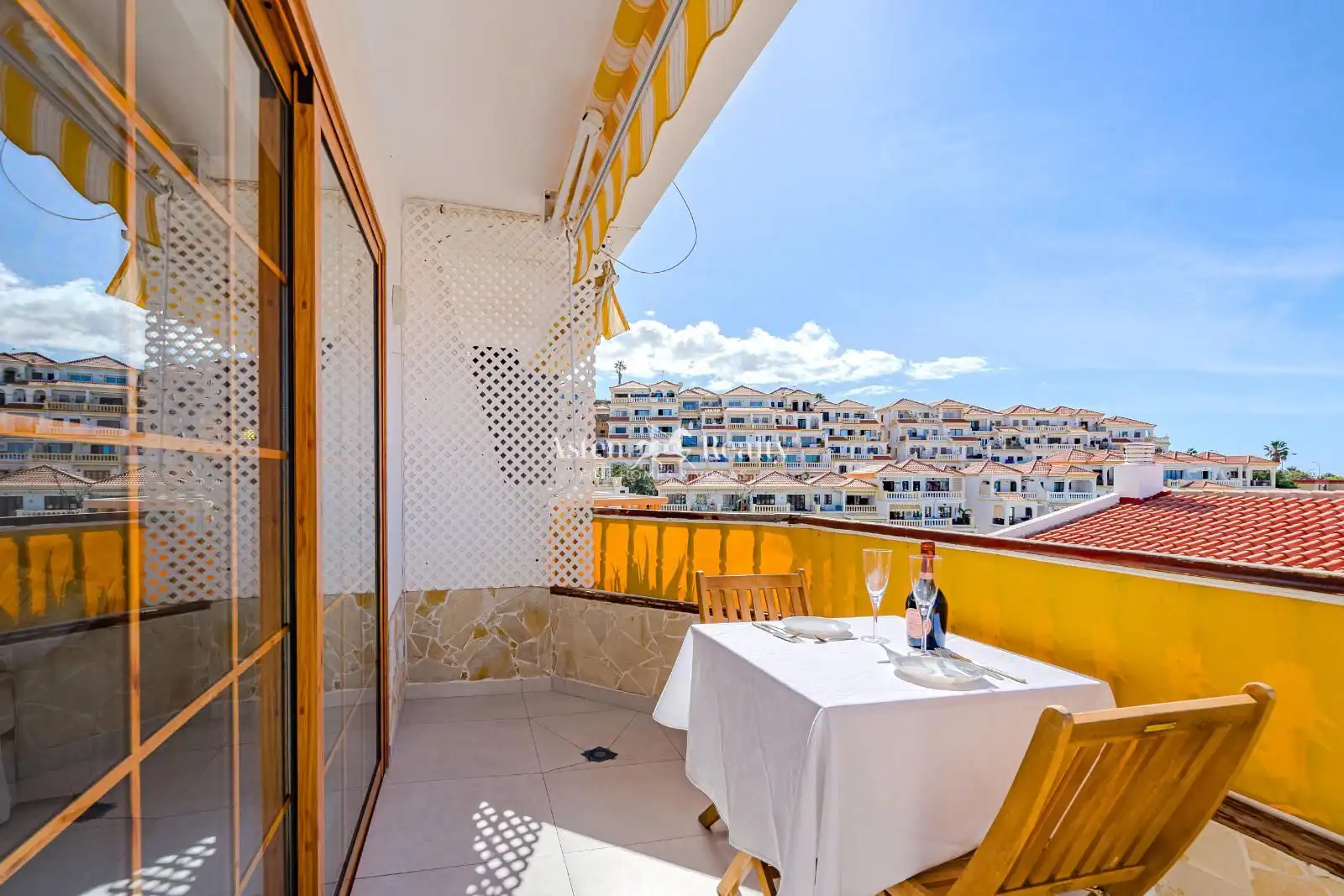 Apartament amb piscina en venda a Calaluña, imagen 2