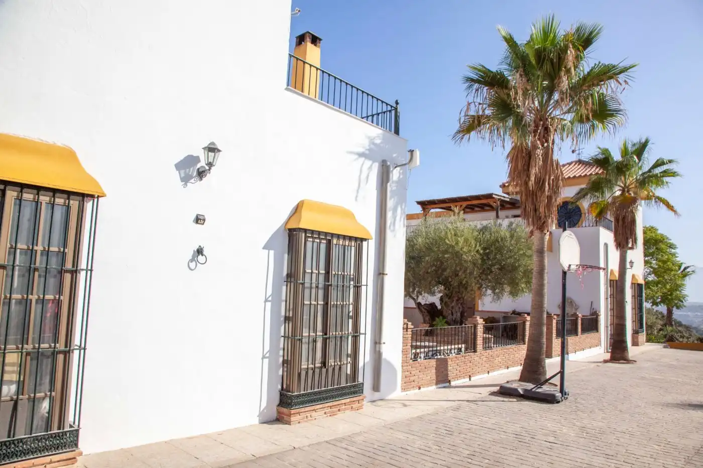 Vista exterior de Finca rústica en venda en Monda amb Jardí privat, Terrassa i Traster