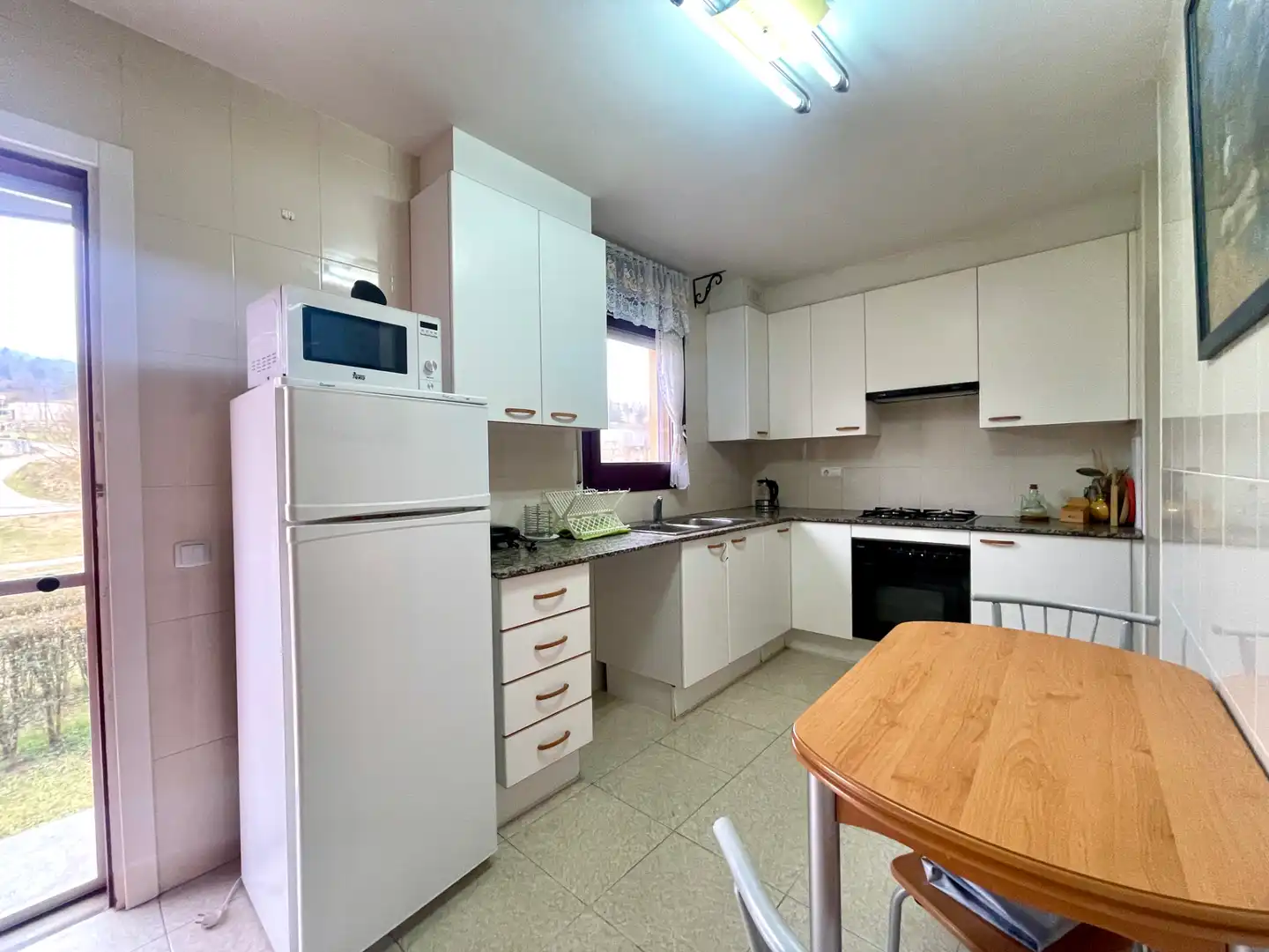 Cocina de Casa adosada en venta en Sant Joan de les Abadesses con Calefacción, Jardín privado y Trastero