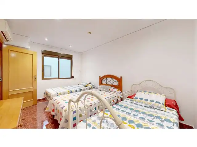 Habitación de Casa o chalet en venta en Alzira con Terraza, Trastero y Piscina