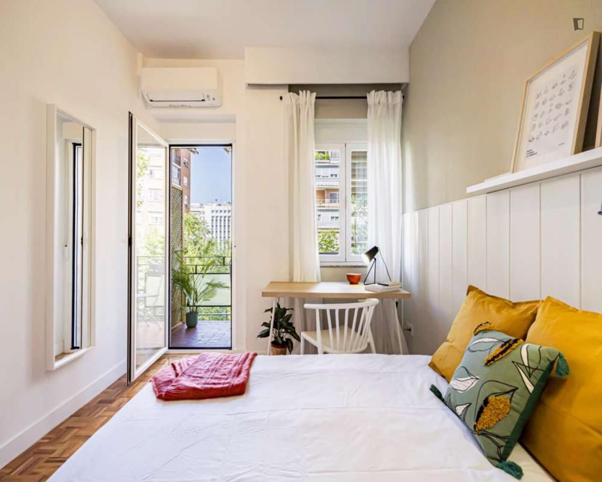 Apartment to share in Cuatro Caminos - Azca