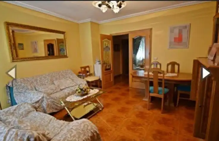 Sala de estar de Piso en venta en Olmedo con Calefacción, Jardín privado y Terraza