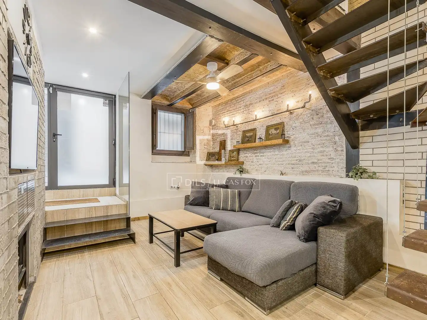 Sala de estar de Piso en venta en Barcelona con Aire acondicionado, Calefacción y Trastero