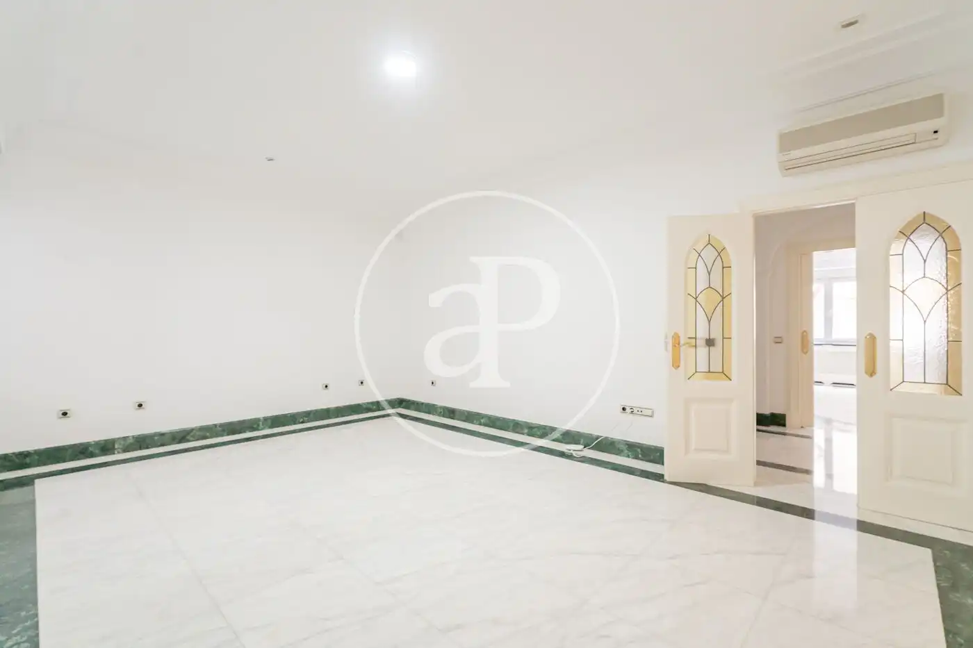 Piso en venta en Madrid con Aire acondicionado y Calefacción