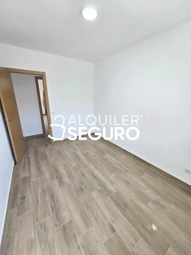 Habitación de Piso de alquiler en San Fernando de Henares con Aire acondicionado, Calefacción y Terraza