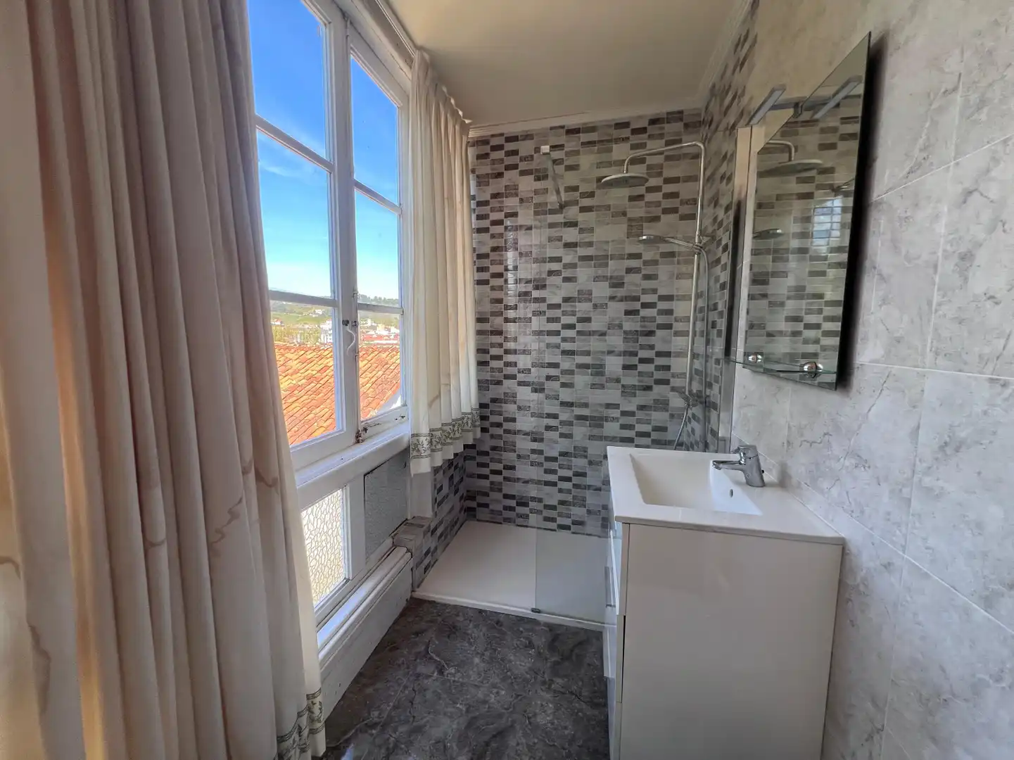 Bathroom of Houses for sale in Gozón  with Heating and Private garden
