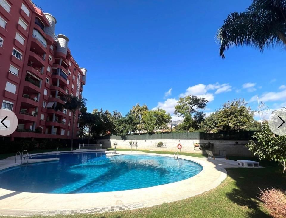 Piscina de Apartamento en venta en Fuengirola con Aire acondicionado, Terraza y Piscina comunitaria