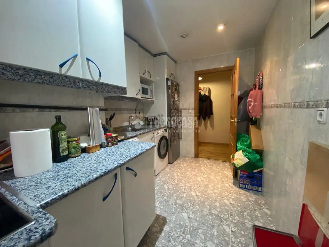 Küche von Wohnung zum Verkauf in Alcobendas mit Klimaanlage