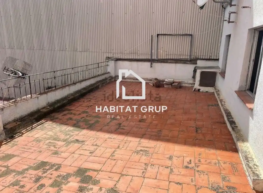Terraza de Casa adosada en venta en Girona con Calefacción, Terraza y Trastero