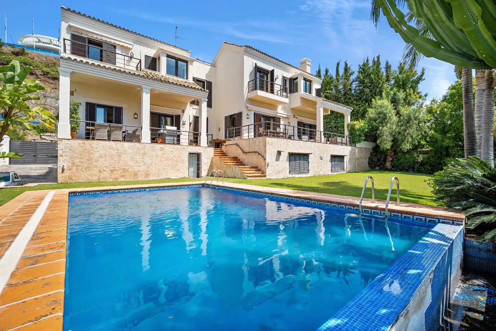 Xalet amb piscina en venda a San Pedro de Alcántara, imagen 2
