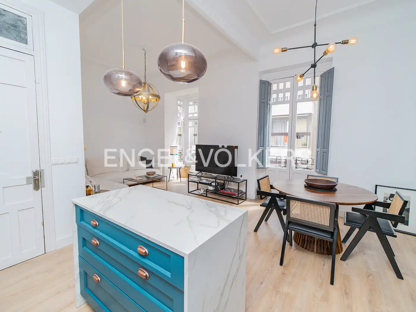 Comedor de Piso en venta en Alicante / Alacant con Aire acondicionado, Calefacción y Balcón