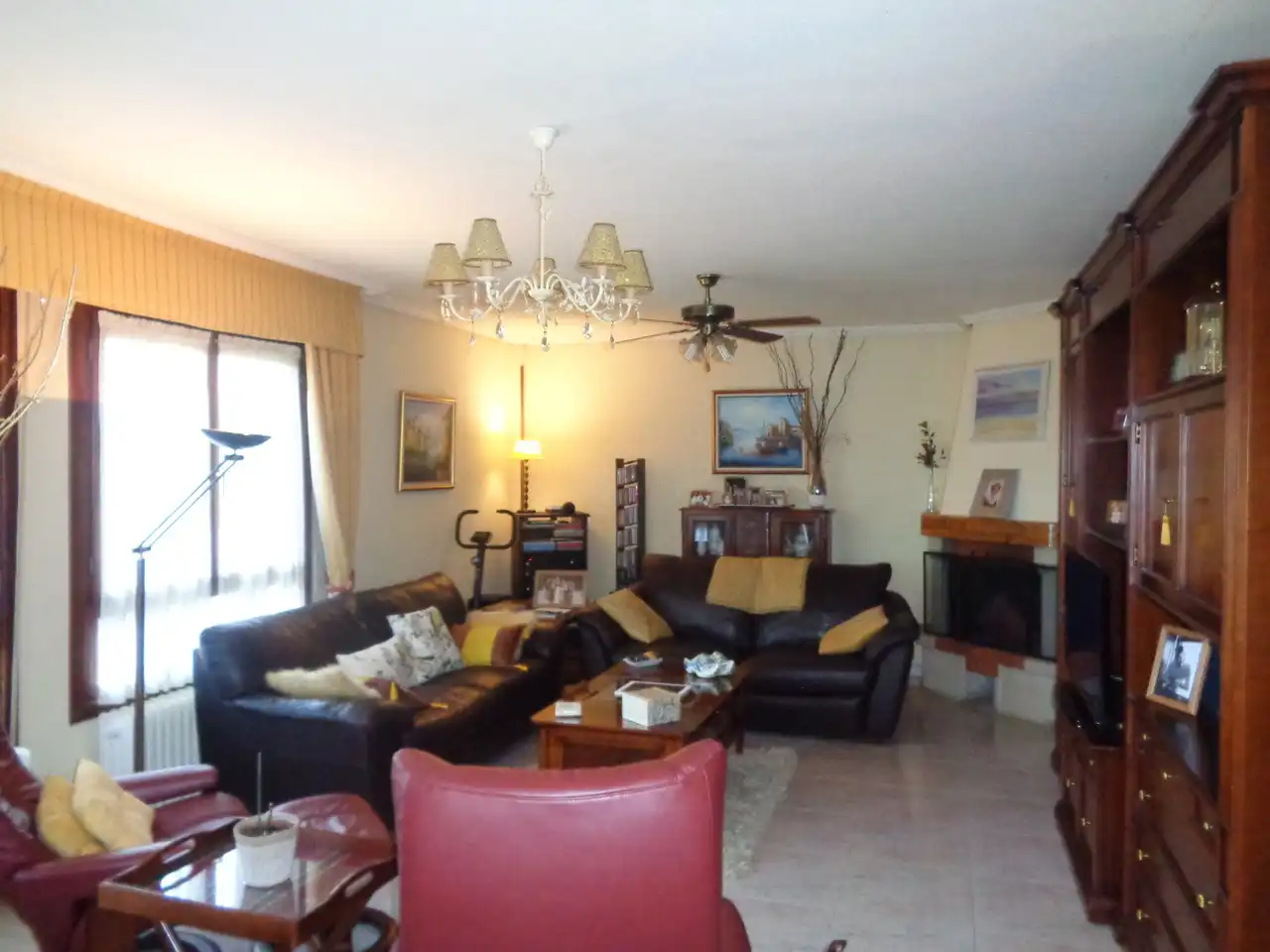 Sala de estar de Casa adosada en venta en Haro con Calefacción, Jardín privado y Terraza