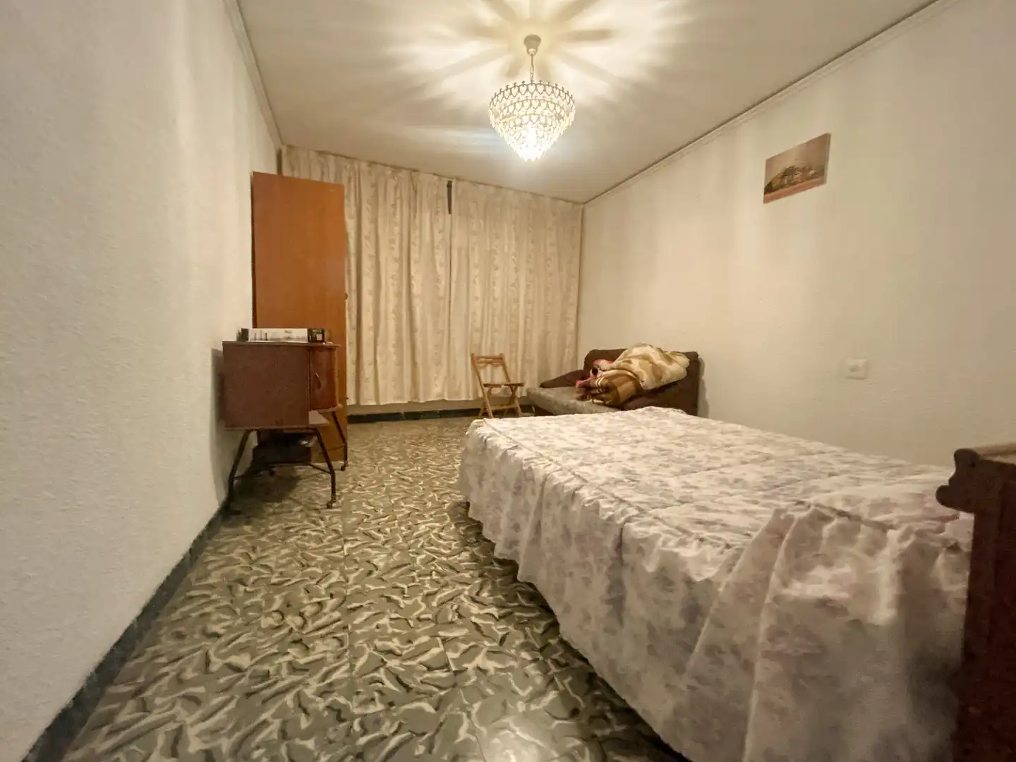 Habitación de Piso en venta en Castellón de la Plana / Castelló de la Plana con Balcón